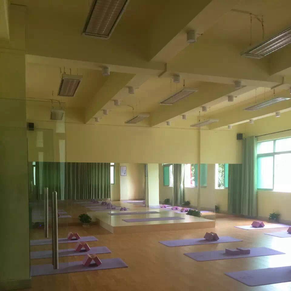 广东中山禅心瑜伽 高温瑜伽教室